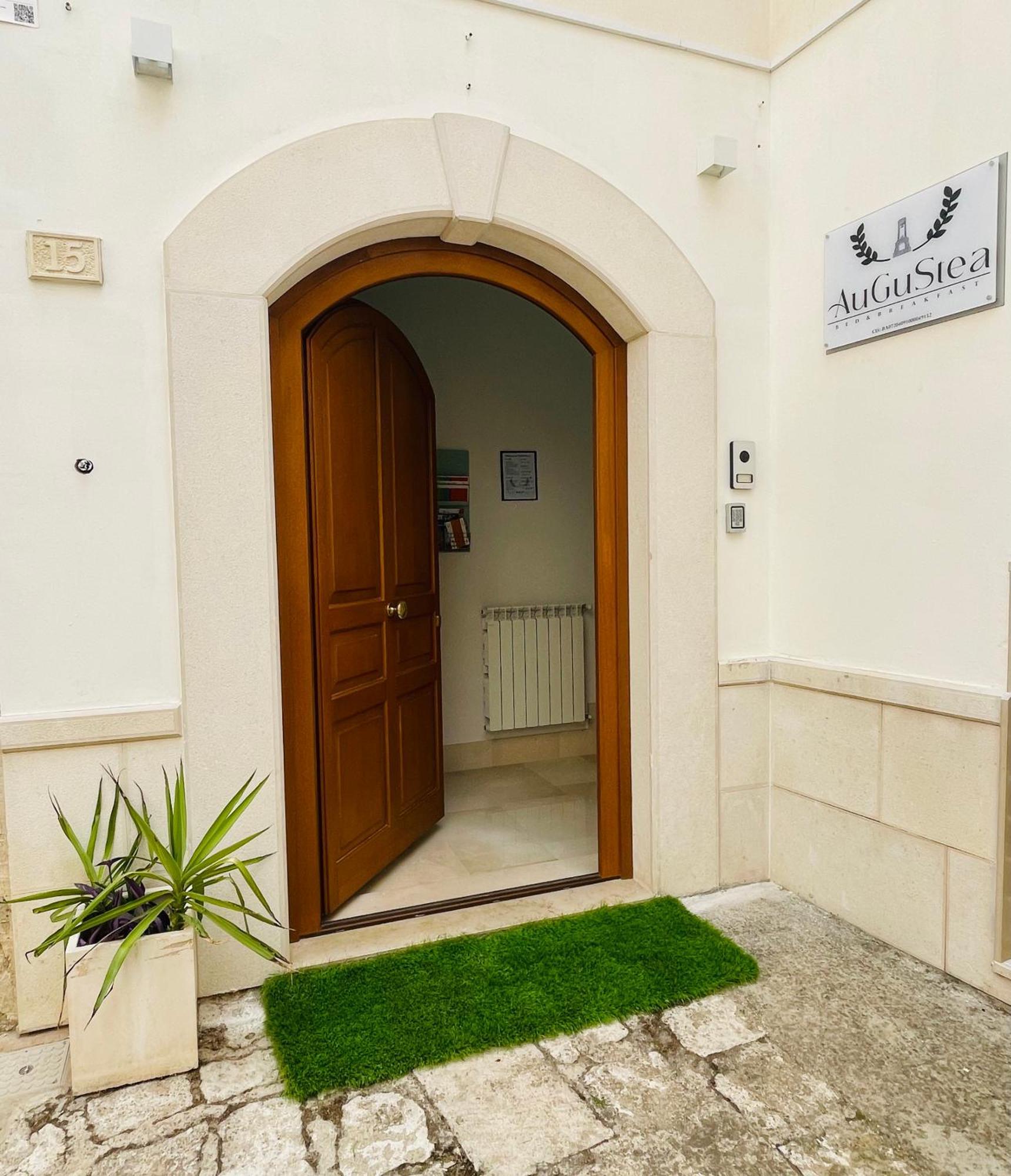 مبيت وإفطار Sannicandro di Bari Augustea المظهر الخارجي الصورة