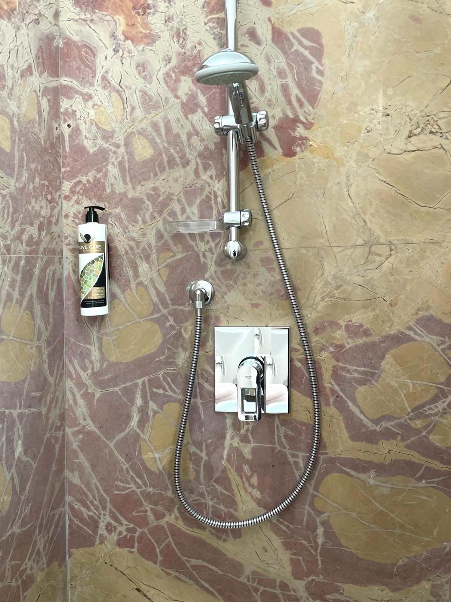 مبيت وإفطار Sannicandro di Bari Augustea المظهر الخارجي الصورة
